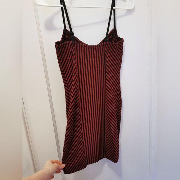 Red and navy striped body con bodice mini dress Forever 21 size women's M - Picture 4 of 4